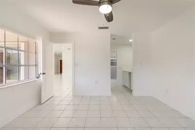 15881 SW 139th Ave, Miami, FL 33177 - Photo 5
