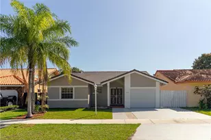 15881 SW 139th Ave, Miami, FL 33177 - Photo 5