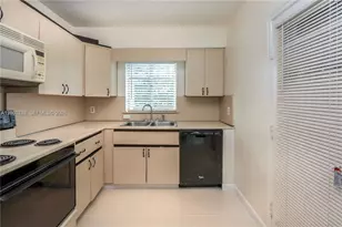 1722 Wiley St, Hollywood, FL 33020 - Photo 3