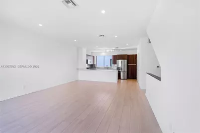113 NE 6 #3615, Fort Lauderdale, FL 33304 - Photo 5