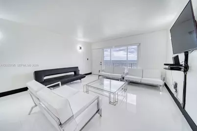 300 Oregon St #507, Hollywood, FL 33019 - Photo 15