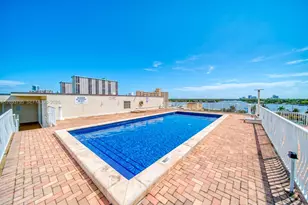 300 Oregon St, Hollywood, FL 33019 - Photo 5