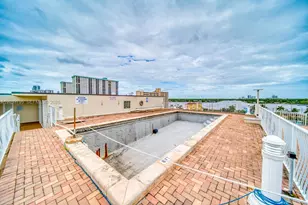 300 Oregon St, Hollywood, FL 33019 - Photo 29