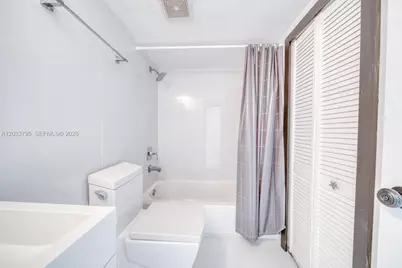 300 Oregon St #507, Hollywood, FL 33019 - Photo 13