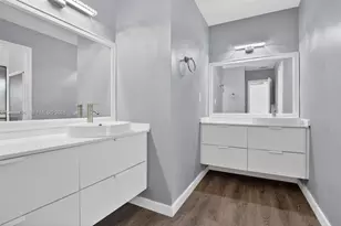 9703 N New River Canal Rd, Plantation, FL 33324 - Photo 23