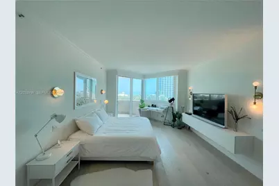 300 S Pointe Dr #705, Miami Beach, FL 33139 - Photo 13