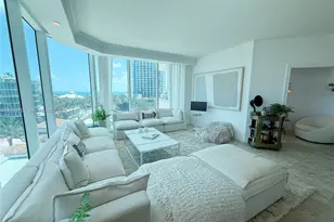 300 South Pointe Dr, Miami Beach, FL 33139 - Photo 5