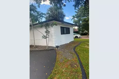 2856 NW 10th Ave, Wilton Manors, FL 33311 - Photo 29