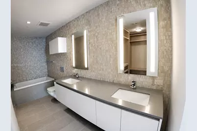 88 SW 7th St #2206, Miami, FL 33130 - Photo 23