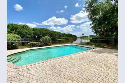 2694 Oakmont, Weston, FL 33332 - Photo 17