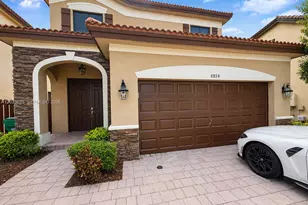 8858 NW 101st Pl, Doral, FL 33178 - Photo 3