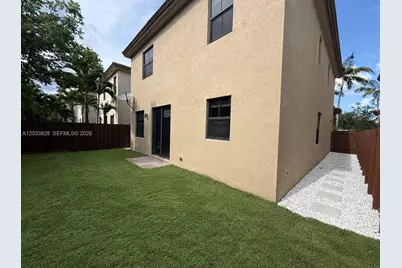 8858 NW 101st Pl, Doral, FL 33178 - Photo 25