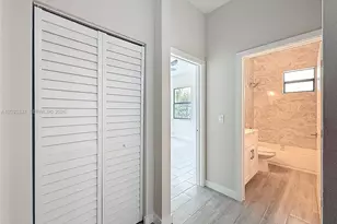 410 NW 41st St, Oakland Park, FL 33309 - Photo 19