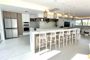 5900 Collins Ave, Miami Beach, FL 33140 - Photo 15