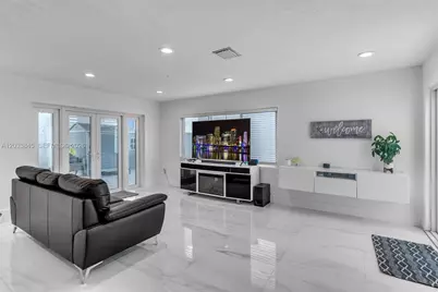 979 NW 126th Path, Miami, FL 33182 - Photo 5
