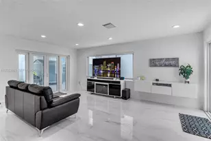 979 NW 126th Path, Miami, FL 33182 - Photo 5