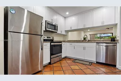 3014 NE 21st Ter, Fort Lauderdale, FL 33306 - Photo 7