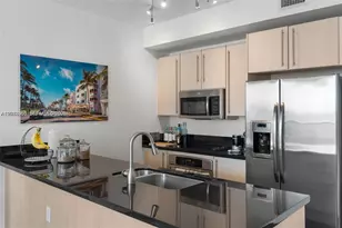 79 SW 12th St, Miami, FL 33130 - Photo 7