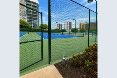 800 Parkview Dr #512, Hallandale Beach, FL 33009 - Photo 23