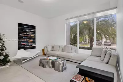 10250 NW 75th Ter, Doral, FL 33178 - Photo 5