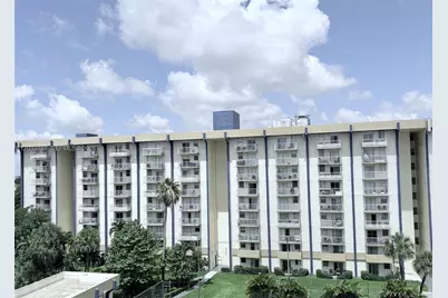 4550 NW 9th St #717E, Miami, FL 33126 - Photo 1