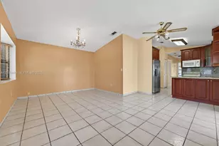 983 W 42nd Pl, Hialeah, FL 33012 - Photo 5