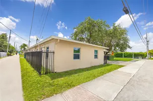 2247 Simms St, Hollywood, FL 33020 - Photo 3