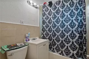 2247 Simms St, Hollywood, FL 33020 - Photo 11