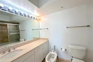 5900 Collins Ave, Miami Beach, FL 33140 - Photo 11