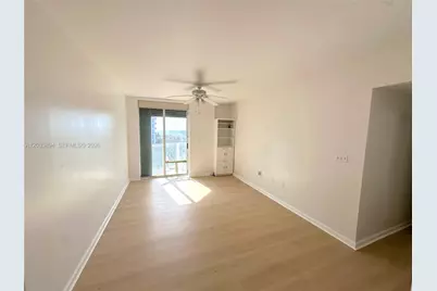 5900 Collins Ave #906, Miami Beach, FL 33140 - Photo 9