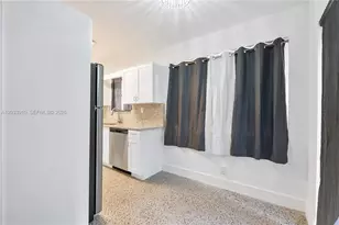 1821 SW 11th Ct, Fort Lauderdale, FL 33312 - Photo 5