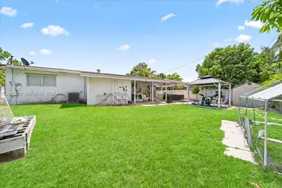 9915 Santos Dr, Cutler Bay, FL 33189 - Photo 23