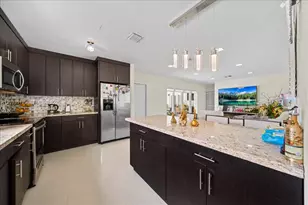 9915 Santos Dr, Cutler Bay, FL 33189 - Photo 9
