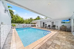 9915 Santos Dr, Cutler Bay, FL 33189 - Photo 3