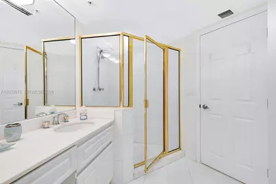 6301 Collins Ave #1708, Miami Beach, FL 33141 - Photo 23