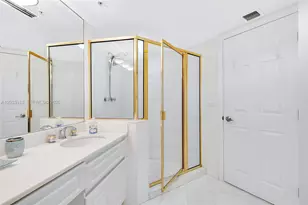 6301 Collins Ave, Miami Beach, FL 33141 - Photo 23