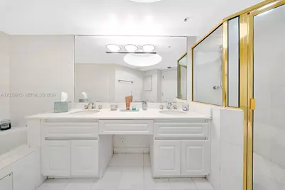 6301 Collins Ave #1708, Miami Beach, FL 33141 - Photo 25