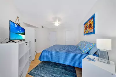 6301 Collins Ave #1708, Miami Beach, FL 33141 - Photo 15