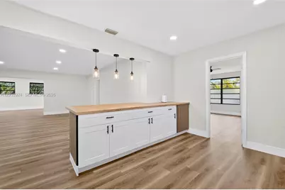 1170 NW 87th St, Miami, FL 33150 - Photo 15