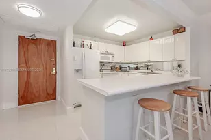 2301 Collins Ave, Miami Beach, FL 33139 - Photo 11