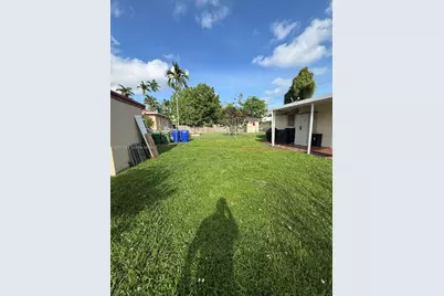 1140 SW 9th St #2, Miami, FL 33130 - Photo 11