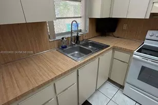 1140 SW 9th St, Miami, FL 33130 - Photo 17