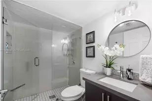 12505 NW 11th Ln, Miami, FL 33182 - Photo 9