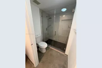690 SW 1st Ct #1212, Miami, FL 33130 - Photo 5