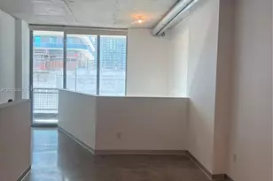 690 SW 1st Ct, Miami, FL 33130 - Photo 3