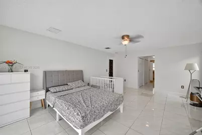 685 SW 198th Ter, Pembroke Pines, FL 33029 - Photo 15