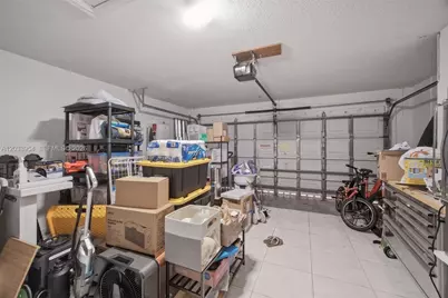 685 SW 198th Ter, Pembroke Pines, FL 33029 - Photo 35
