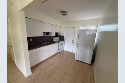 1475 NW 51st Ter #1475, Miami, FL 33142 - Photo 5