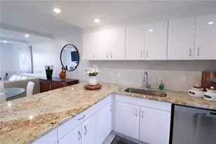 7797 Golf Cir Dr, Margate, FL 33063 - Photo 21