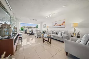 8951 Sunrise Lakes Blvd, Sunrise, FL 33322 - Photo 5